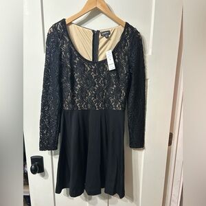 Bebe Lace top long sleeve black and nude dress NWT zipper back stretch